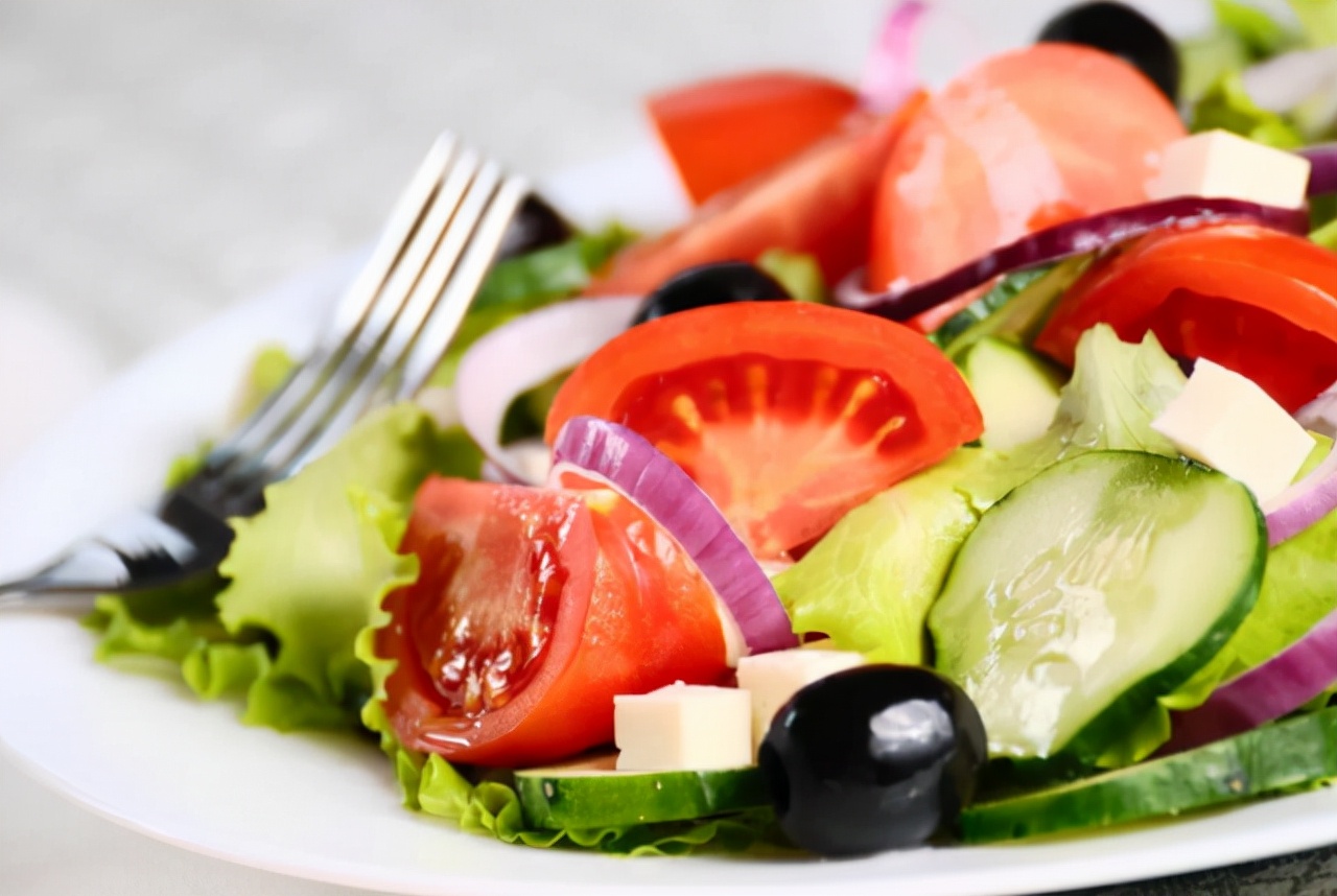 胡子体毛比较旺盛头发却稀疏,女性体毛稀疏是什么原因