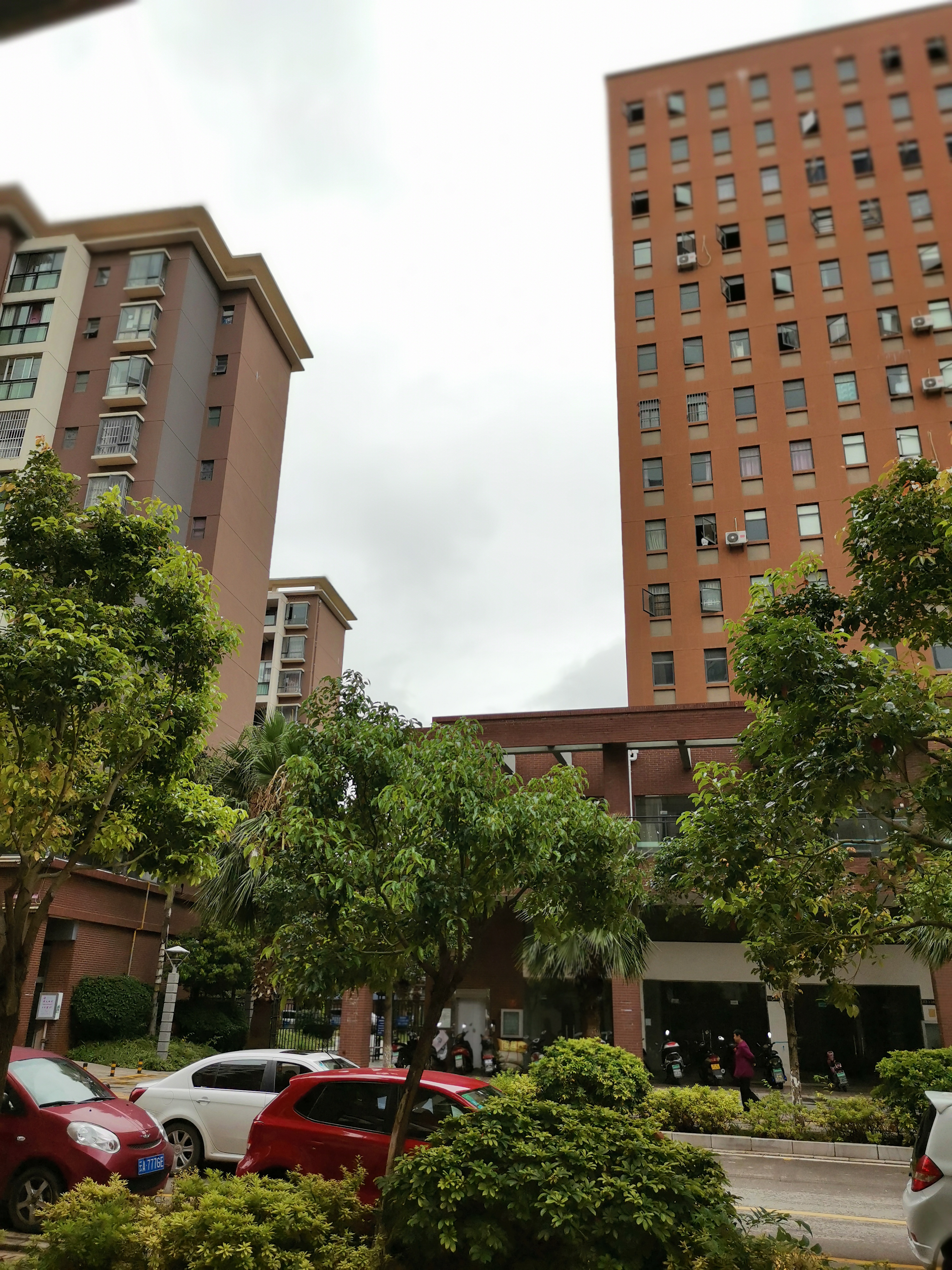 很多人想不明白，石林只是个小城镇，为什么还有人想去买房养老？