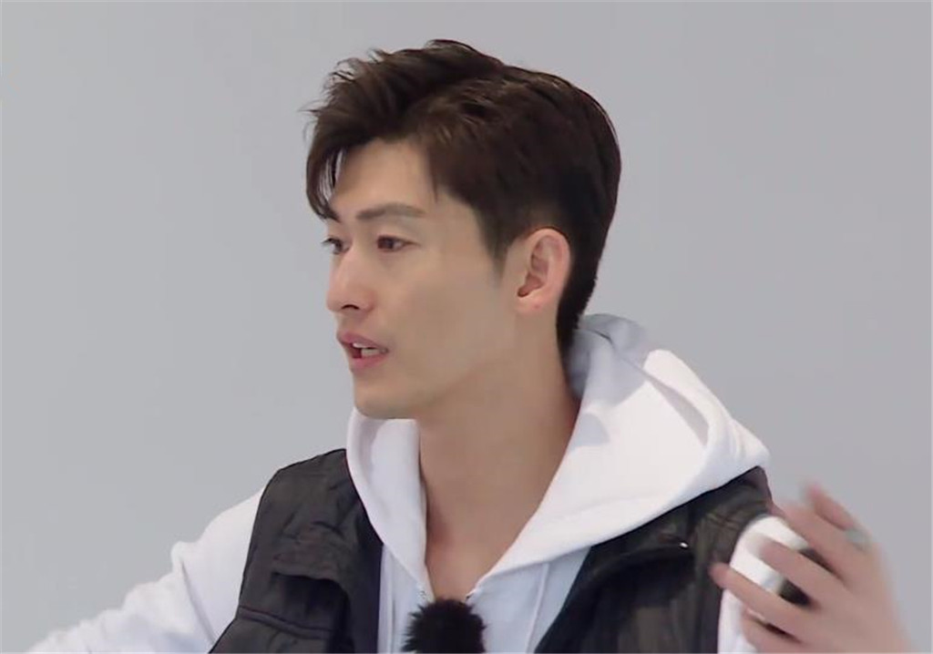 张翰开麦唱歌,张翰开阿斯顿马丁