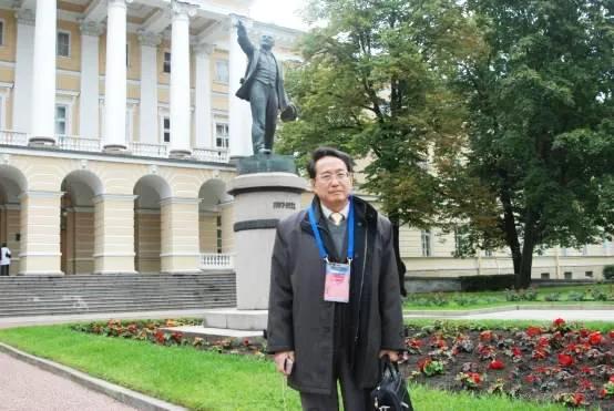 梅花香自苦寒来——外交官教你学外语