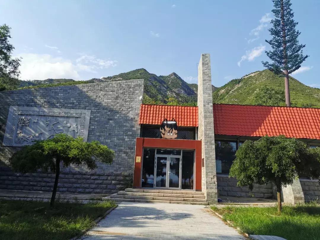 北京延庆周边野游有山有水,北京延庆山顶草甸