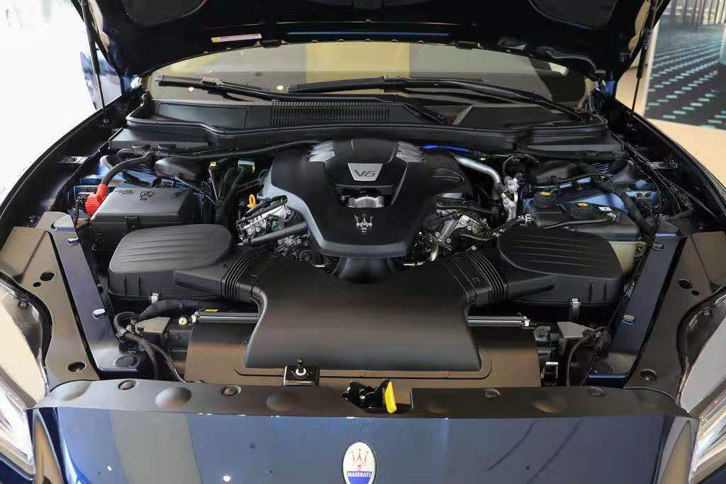 为何短短一年这辆豪车两次易主,史上最丢人的豪车仅卖27万