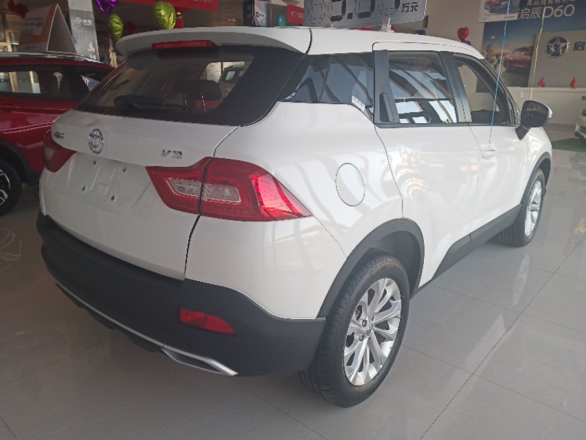 华晨中华v3的简介,华晨中华v3第三代视频