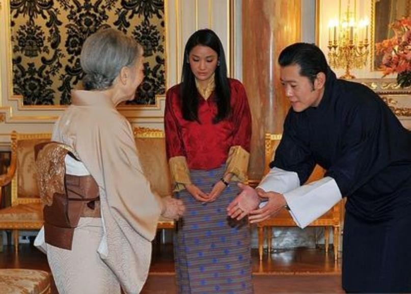 丹凤眼不丹公主图片,揭秘不丹王国最美公主