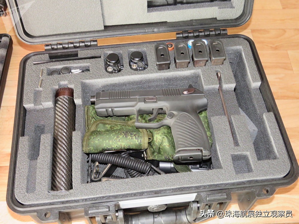 俄罗斯蟒蛇手枪射击视频,俄罗斯手枪马卡洛夫