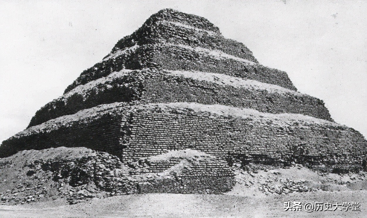 古埃及金字塔是不是外星人建造的,古埃及金字塔与外星人未解之谜