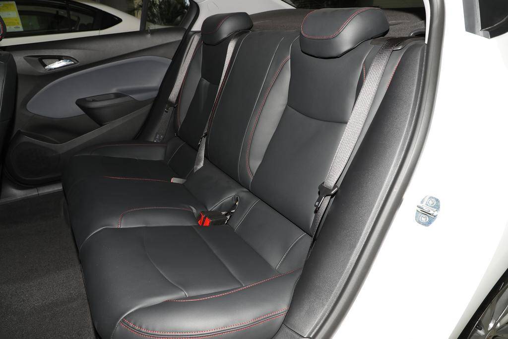 雪佛兰科鲁兹轴距是多少,雪佛兰科鲁兹多宽