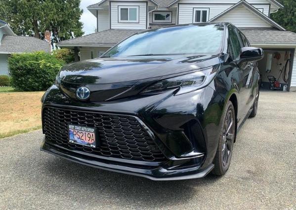 2018年起亚嘉年华s评测8座大空间,东风起亚嘉年华报价及图片