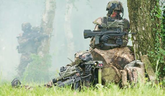 美国单兵装备热成像,国外热成像仪打野视频