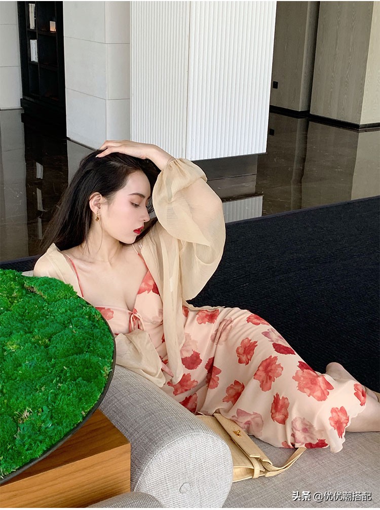 夏天防晒穿搭吊带,夏季搭配连衣裙的外套防晒衫