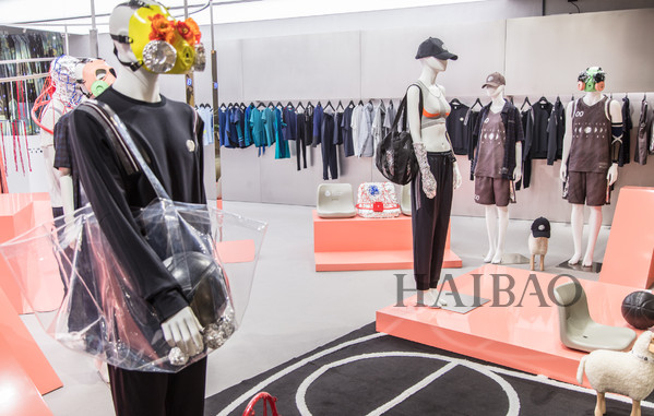 小米全国多地成立含汽车业务公司,小米成立集团经营委员会