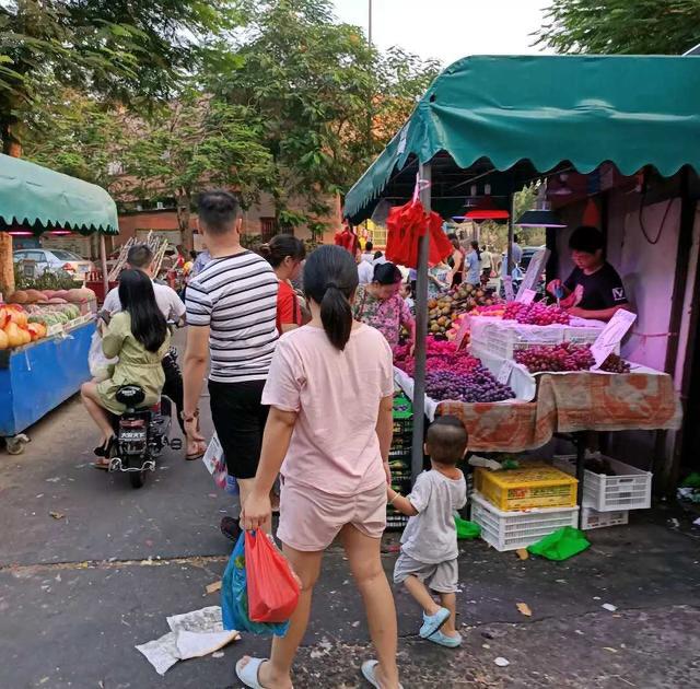 深圳摆摊真的很火爆吗,深圳摆摊生意好不好