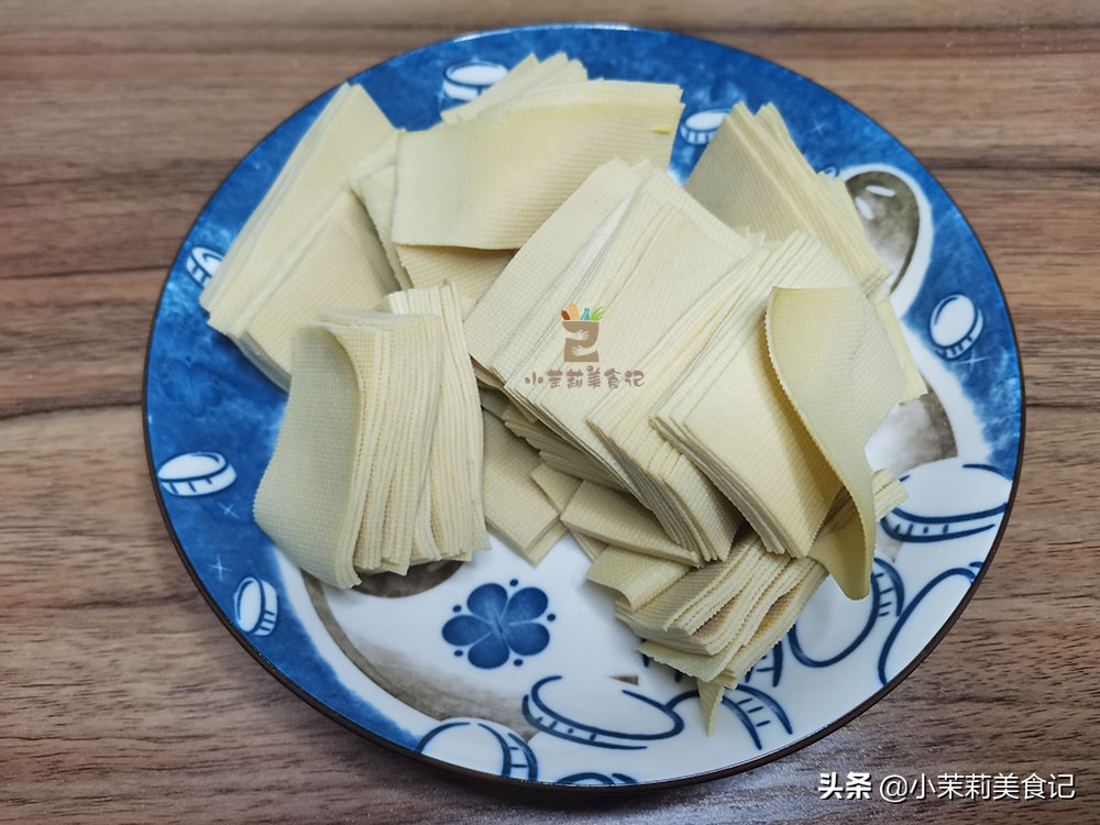 尖椒干豆片最正宗做法,尖椒干豆皮怎么炒窍门图解