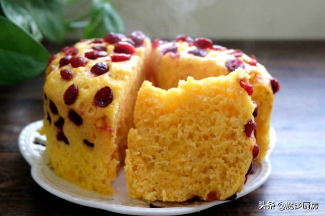 早餐奶香南瓜蒸糕,家常蒸南瓜发糕