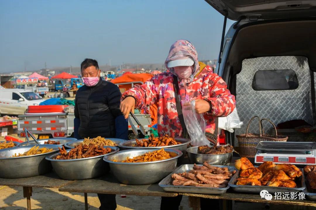 龙口粉丝主产区张星农村大集开市了!来赶集的人还不少来