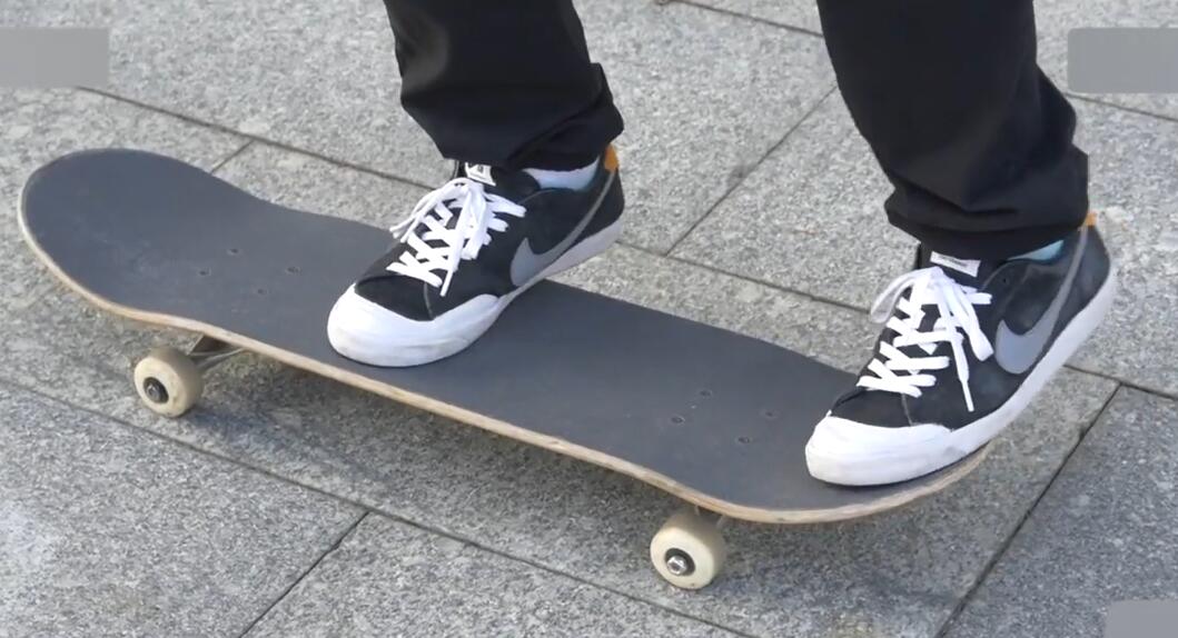 滑板儿童6-12岁新手滑板,两个轮子滑板教学新手入门