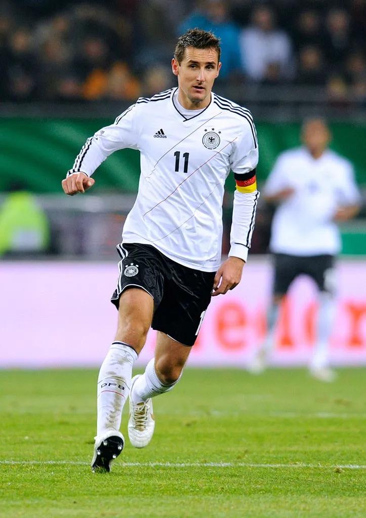 k神克洛泽加纳,k神克洛泽踢什么位置