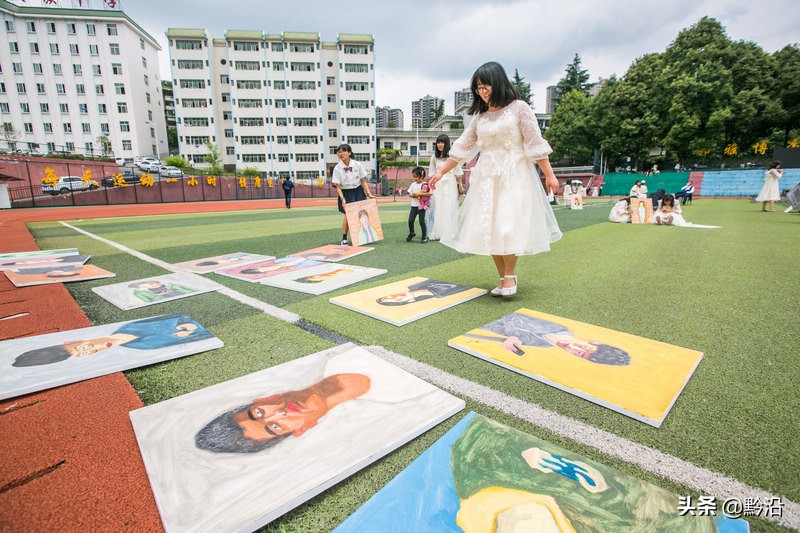 学生创意手绘毕业照,高三学生手绘全班头像