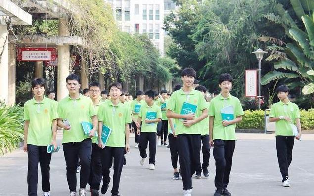 中考成绩不理想怎么办?家长要当机立断,以下5个择校标准要牢记