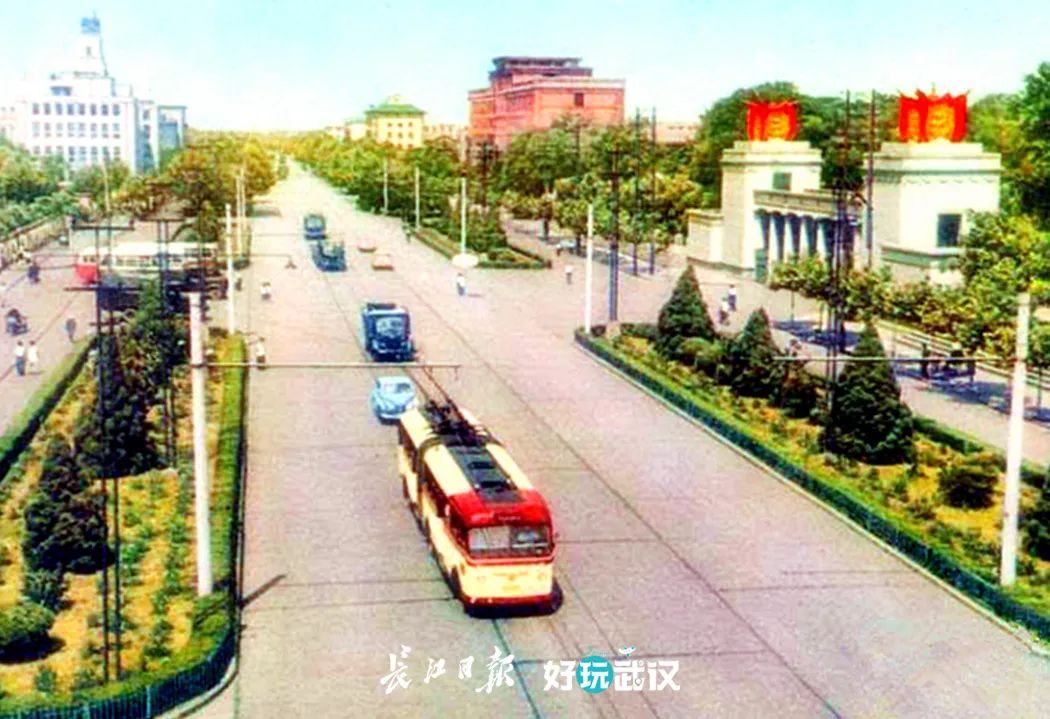 武汉70周年的变化发展,湖北武汉70年荆楚巨变