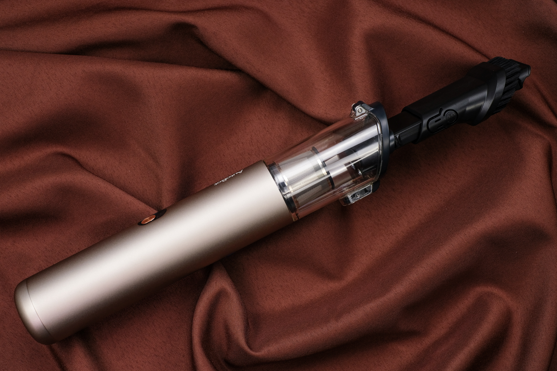 大吸力的便携式吸尘器真的好吗,好清理的家用吸尘器