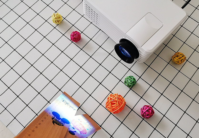 瑞格尔迷你投影,瑞格尔投影数码科技