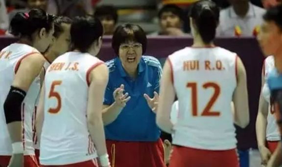 中国女排为何能参加阅兵式？除了成绩，还跟她有很大关系