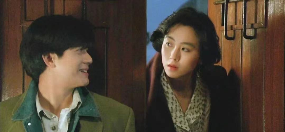 袁洁莹为何息影,袁洁莹巅峰时的美貌