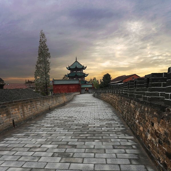 湖南省澧县，隋朝置县，因澧水得名，全国商品粮基地县