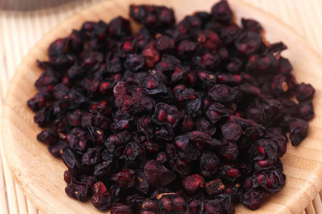 五味子的五味组合,五味子和什么一起泡水补肾