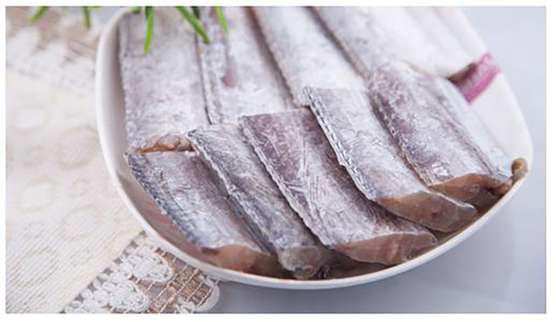 怎样炸带鱼不粘锅又简单又好吃,炸带鱼不粘锅的方法和技巧视频