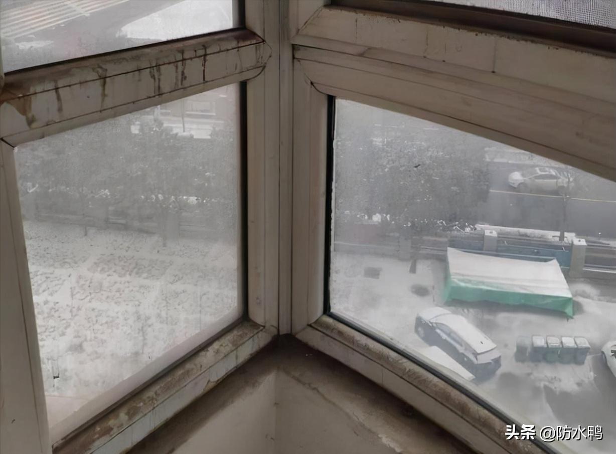 塑钢窗缝隙大用什么胶,安装塑钢窗墙缝用啥填补最好