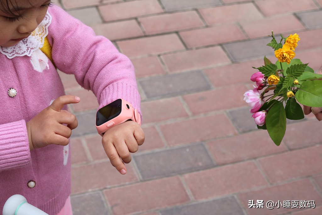 小米推出米兔儿童学习手表4,功能强大到没朋友,899元值得买吗?