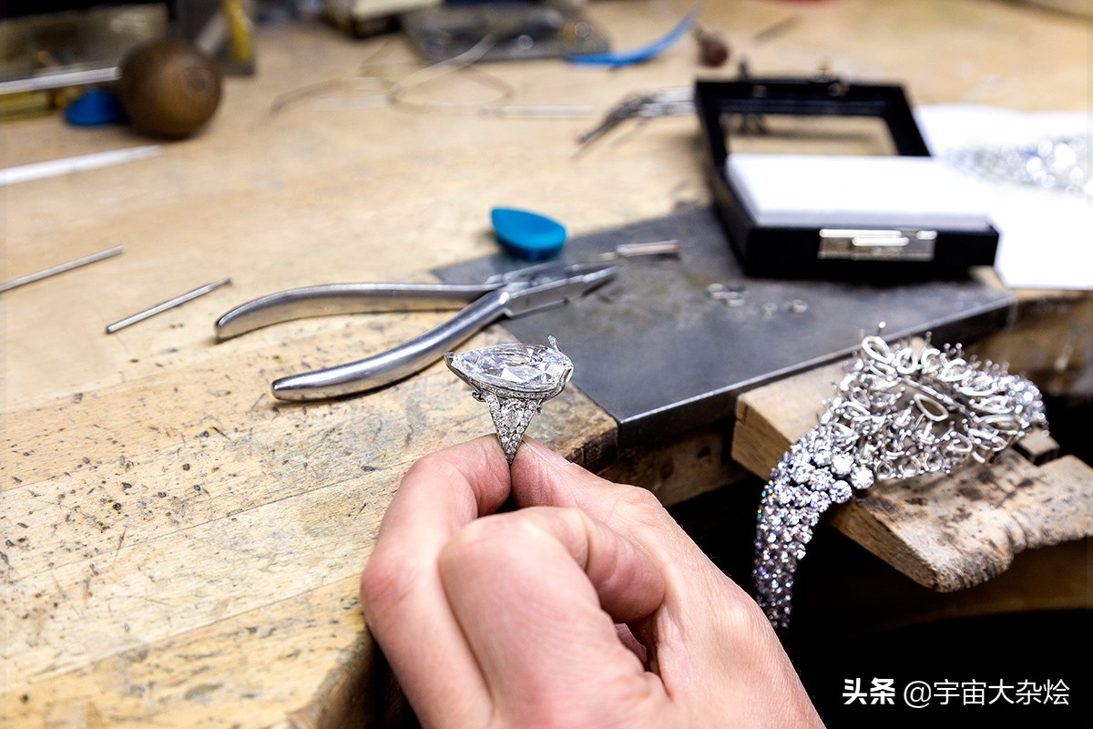 全球十大顶级奢华腕表,无比低调奢华的昂贵腕表