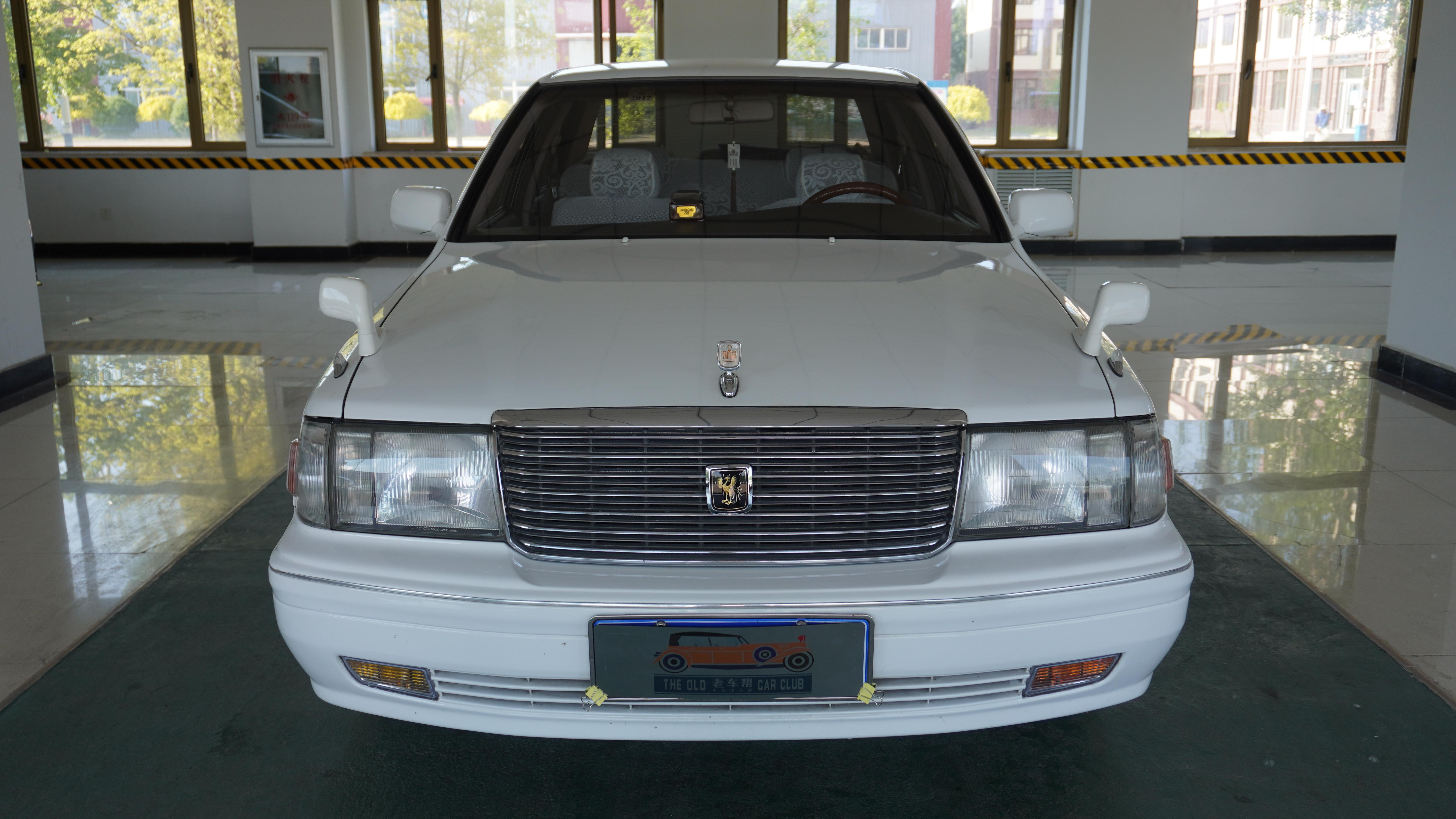 一个懂你的老友,2018款日本试驾丰田皇冠第15代