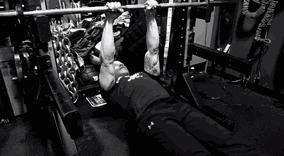 女性在家练背部肌肉最佳的动作,瑜伽训练背部肌肉的动作有哪些