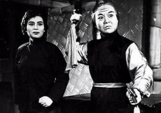 乡民要求处死“双枪老太婆”，毛主席亲自特批：一定要善待其家属