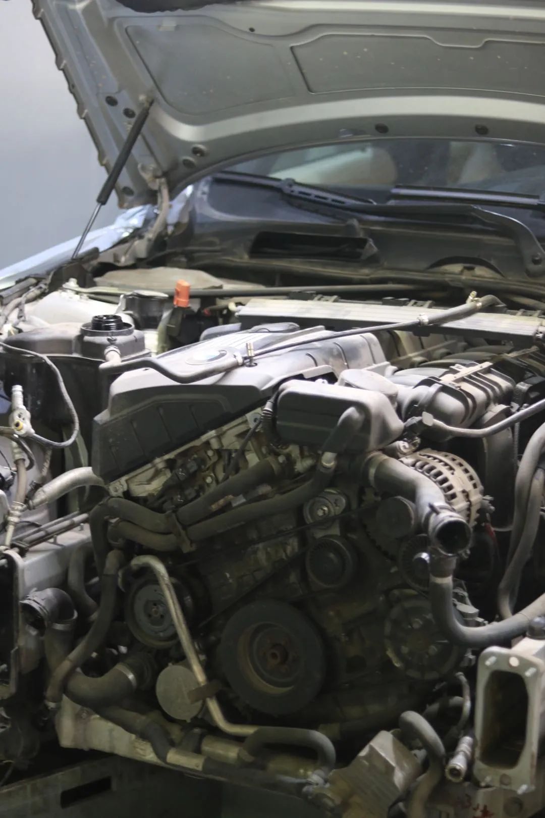 怪兽修车老车翻新,宝马e90325i