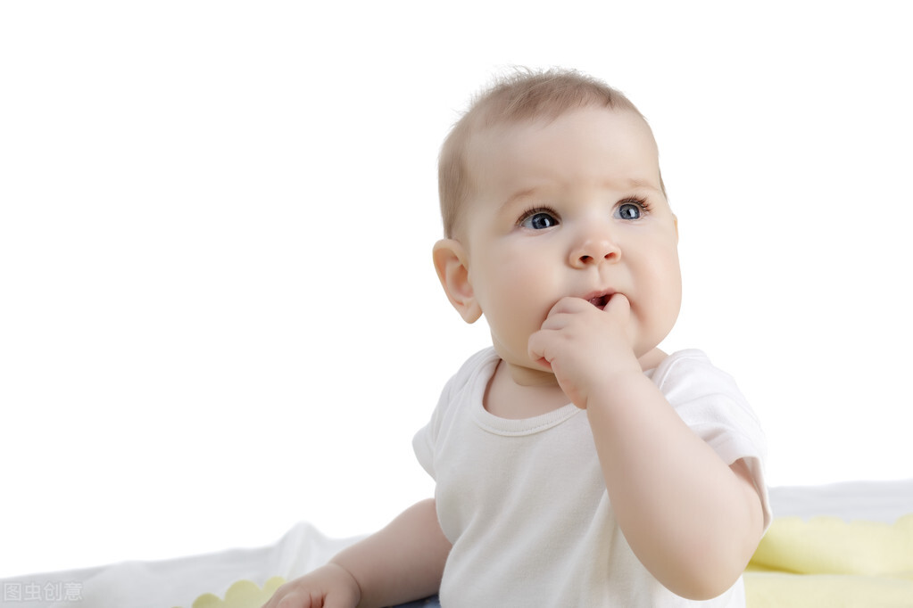 小孩总抠嘴怎么办,小孩老是抠嘴巴舌头