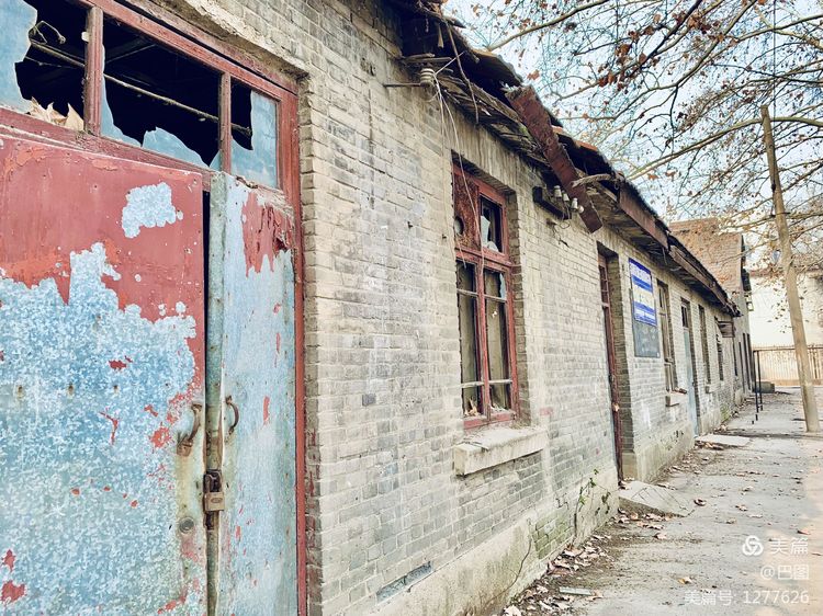 新安老家怀旧行，洛玻砂岩矿成为历史，洛阳水泥厂辉煌不再