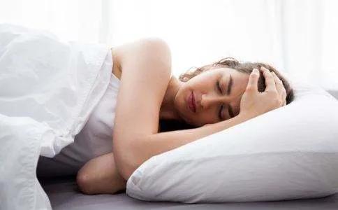 一觉醒来浑身酸痛无力怎么解决,一觉醒来浑身酸痛坐不起来了