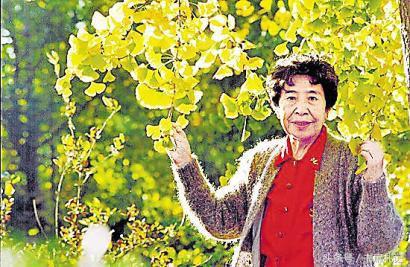 “生者必定死去，死者必定再生”——纪念坐在轮椅上的作家史铁生