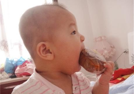 孩子口臭舌苔厚食疗,孩子舌苔厚口臭吃什么药