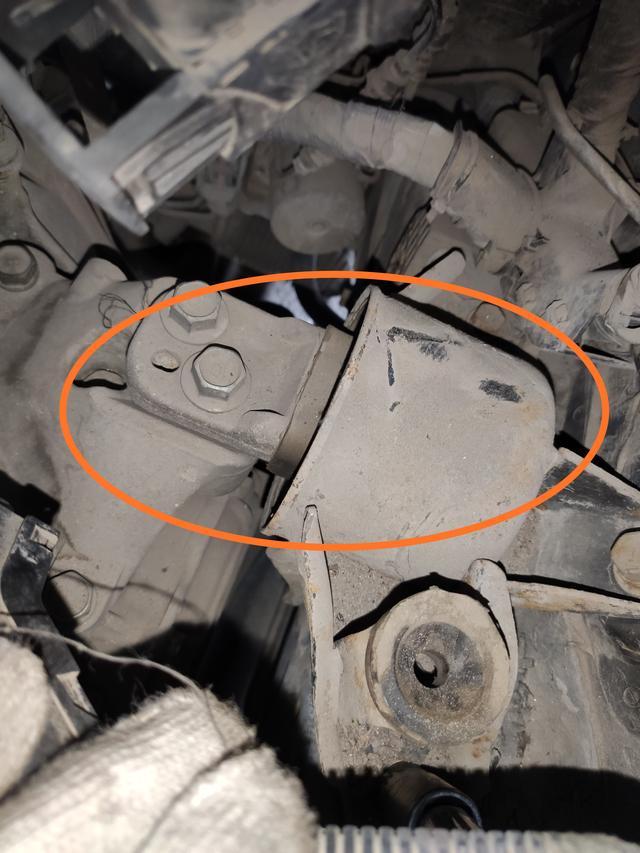 北京现代伊兰特悦动更换火花塞,伊兰特悦动换火花塞