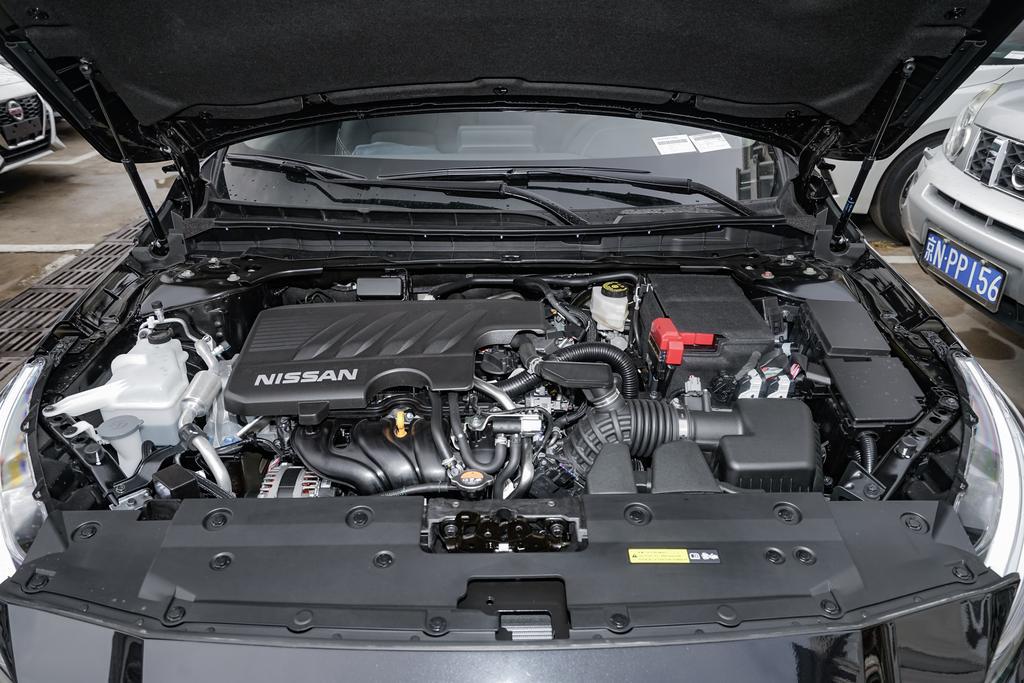 17万拿下插混雅阁豪华版,天籁2.0l和阿特兹2.0l怎么选