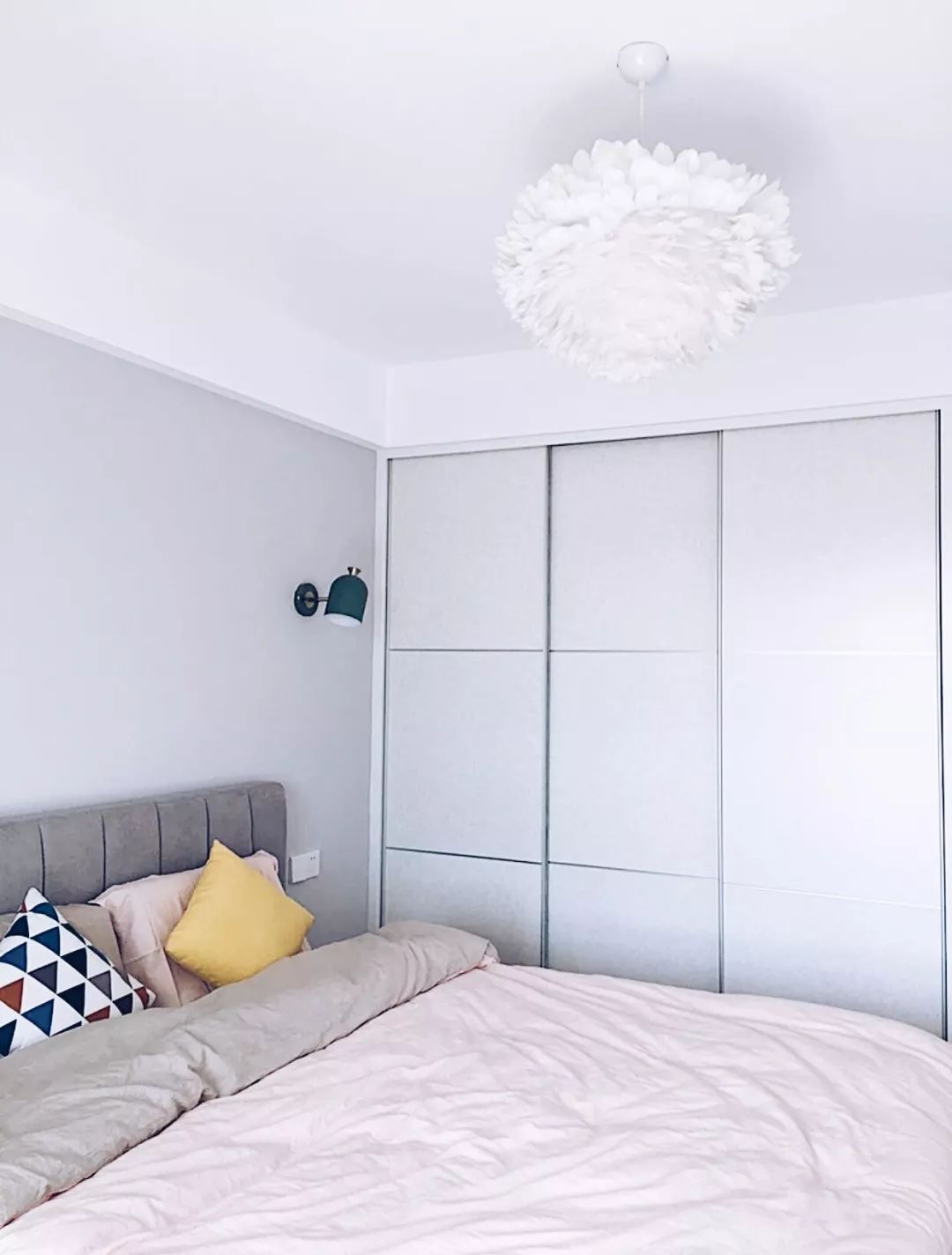 打造舒适的卧室,卧室床头选什么材质