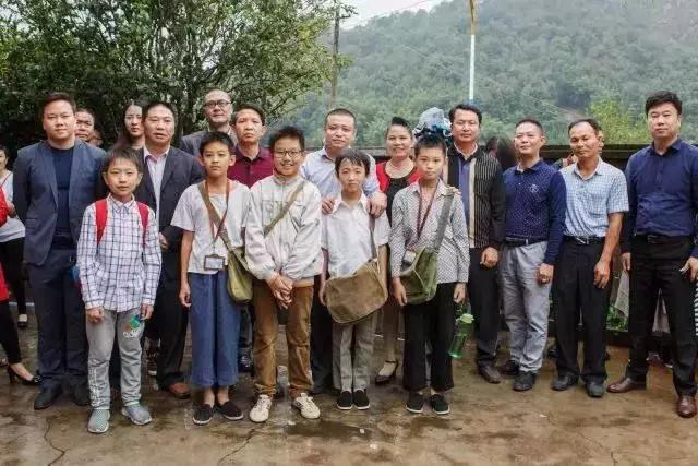 中国版电影摔跤吧爸爸,摔跤吧爸爸在印度什么时候上映