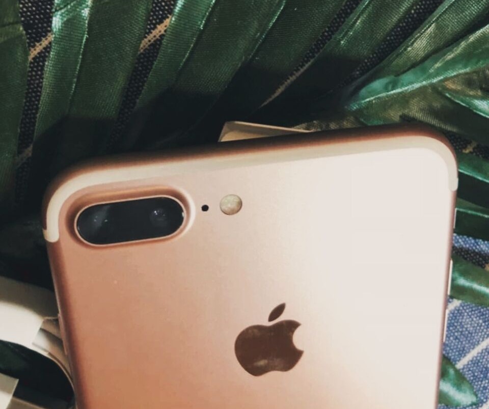 又骗我买苹果手机?咱们可不轻易上当,看iPhone7P是如何忽悠人的