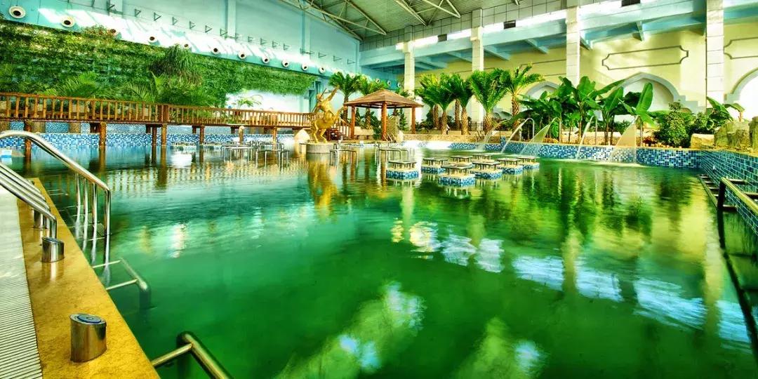 华山周边旅游攻略夏天,华山旁边有温泉