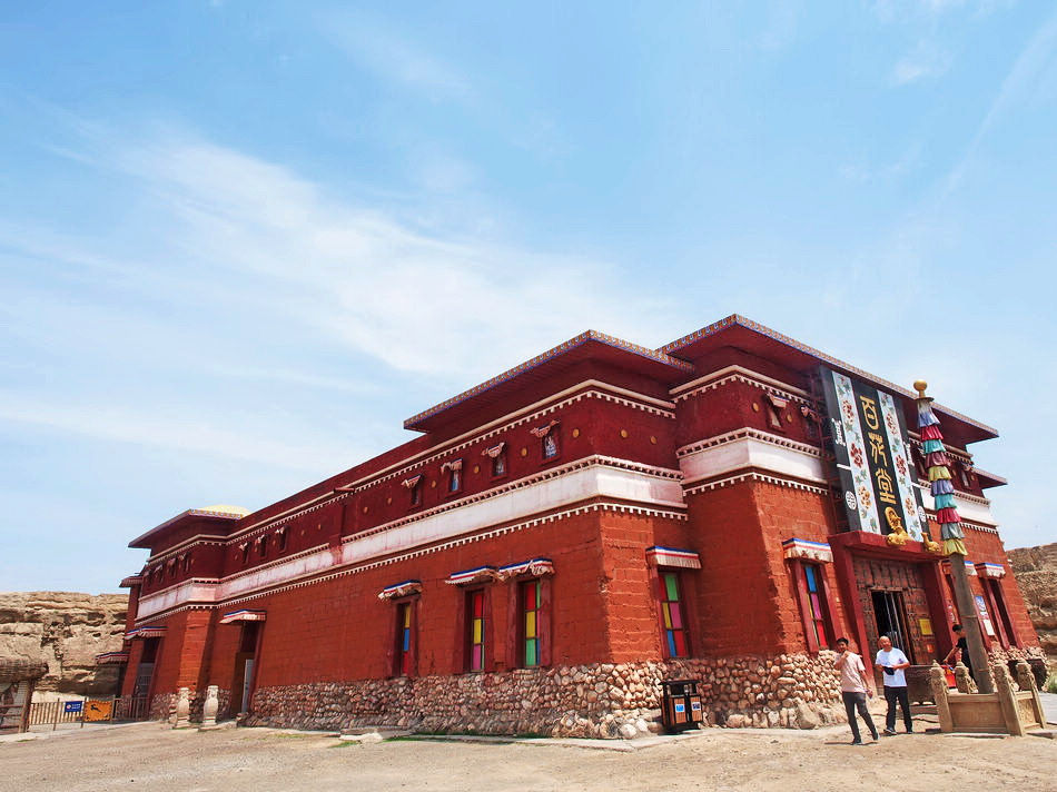 跟着星爷和老谋子的电影，去逛这座大名鼎鼎的西北影视城堡